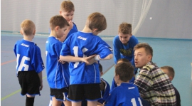 Powiatowa Halowa Liga Żaków: LKS Czaniec liderem!