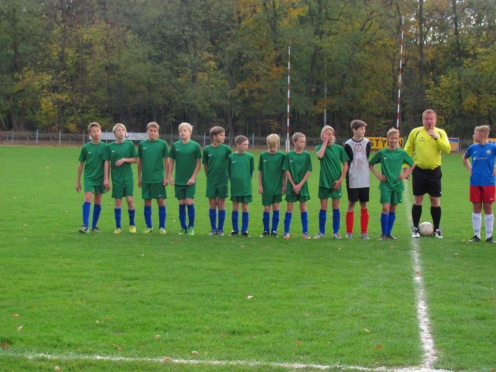 Płocka Liga Trampkarzy U-14 – 11 kolejka:  Mazur Gostynin – AP Sochaczew 5:5  Bramki dla Mazura: 4 x Kacper Olszewski, 1 x Paweł Znyk  Mazur wystąpił w tym spotkaniu bez bramkarza, na bramce występowali zawodnicy z pola